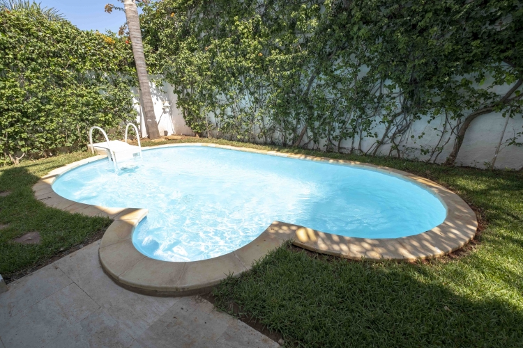 Charmante villa avec jardin et piscine à saisir!
